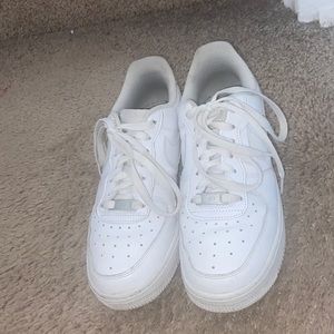 White Air Force 1’s Women’s size 8